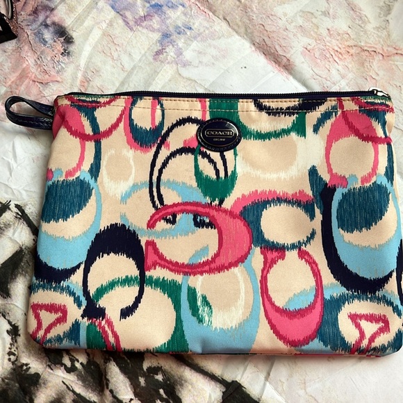 Medium size overnight bag - Picture 2 of 7